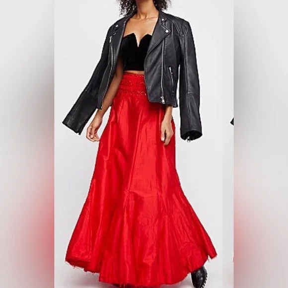 Free People One Women's Size 2 Red Party Beaded Embroidered Maxi Skirt Red NWOT - Picture 3 of 13